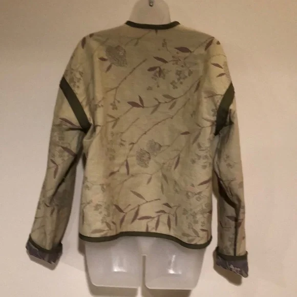 Stylish Fall/Spring  Reversible Jacket - Picture 4 of 8